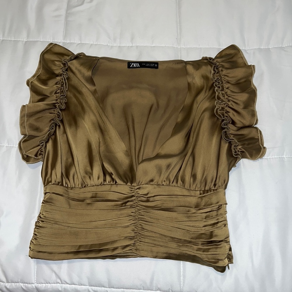 Zara Cropped Ruffle Top - Picture 2 of 7
